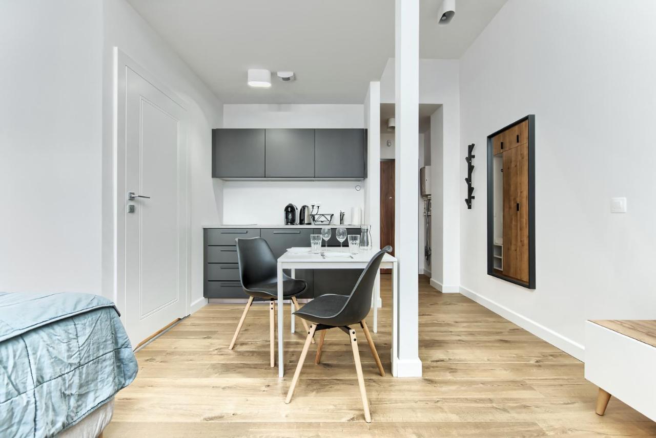 Apple Park Apartman Poznań Kültér fotó